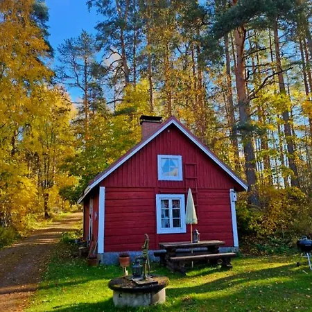 Loma-asunnot Romantic Countryside Sauna Near Päijänne *